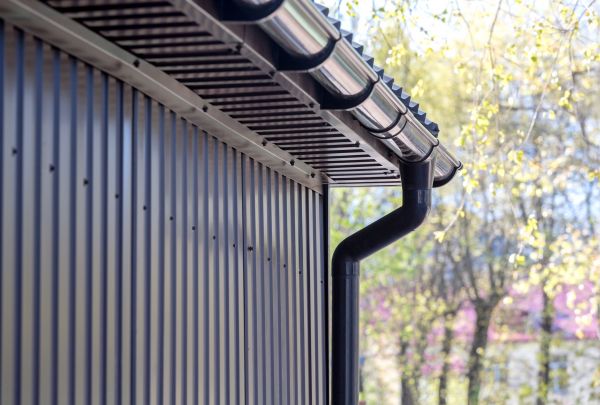 Sheet Metal Siding Repair in Edmonds